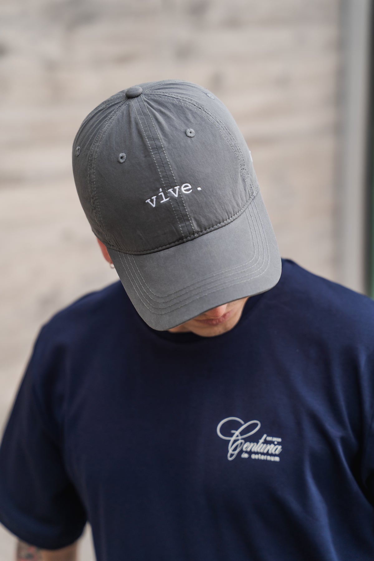 v i v e . Cap